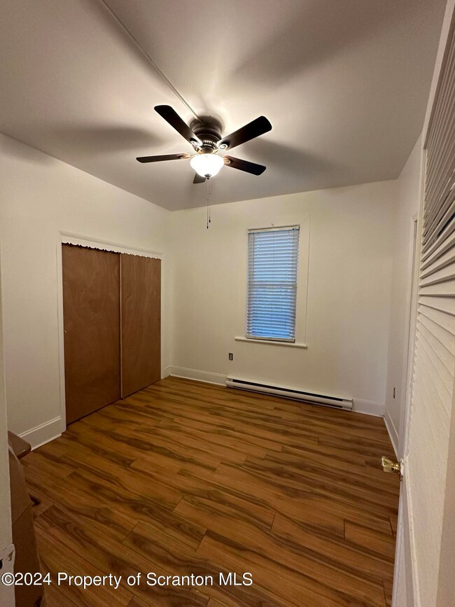 1422 Penn Ave unit Rear, Scranton, PA 18509 - photo 5