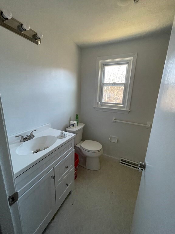 70 Cox St unit 1, Hudson, MA 01749 - photo 3