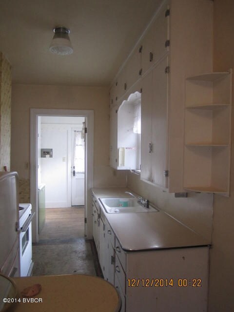 214 S. 4th St