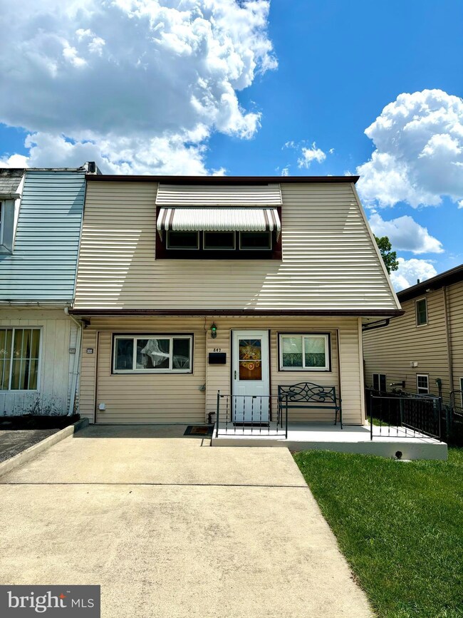 847 N Halstead St, Allentown, PA 18109 - photo 2
