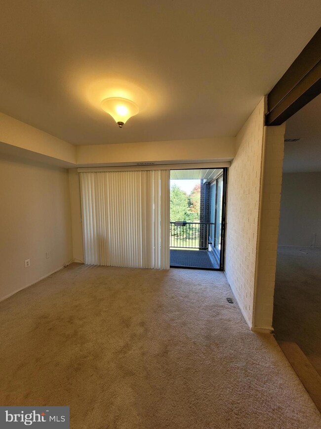 2107 Walsh View Terrace unit 301-304, Silver Spring, MD 20902 - photo 5