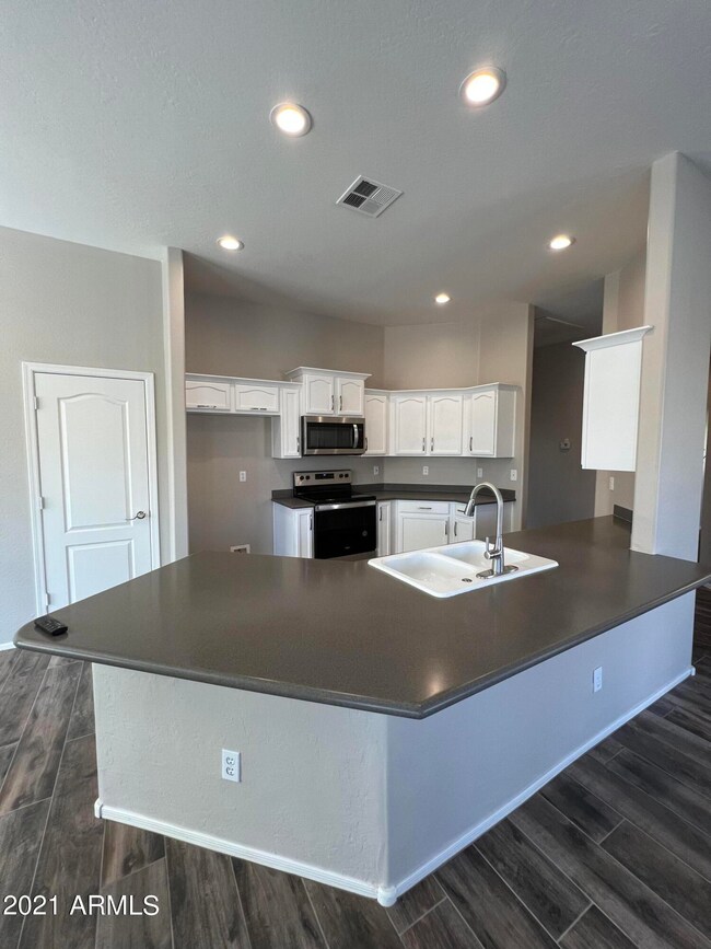 25 S Quinn Cir unit 33, Mesa, AZ 85206 - photo 4