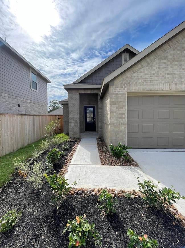 2023 Foxtail Creek Ct, Crosby, TX 77532 - photo 2