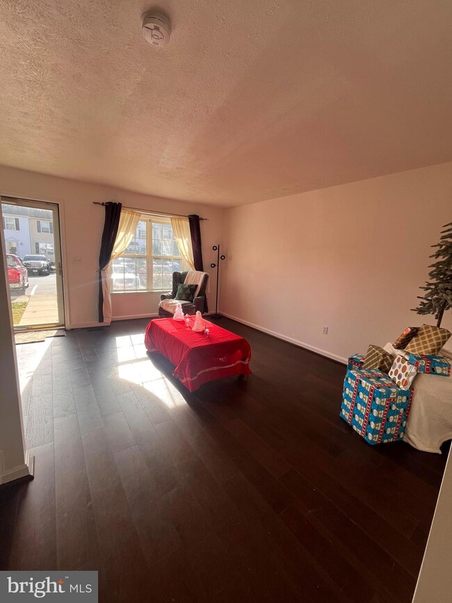 3915 Saint Michaels Square, Fredericksburg, VA 22408 - photo 6