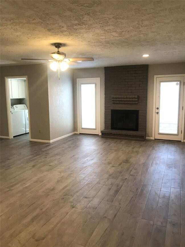 14227 Lost Meadow Ln, Houston, TX 77079 - photo 7