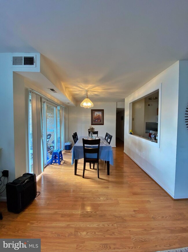 3754 Bel Pre Rd unit 14, Silver Spring, MD 20906 - photo 4