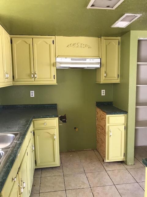 15337 Woodhill Ct, Horizon City, TX 79928 - photo 2