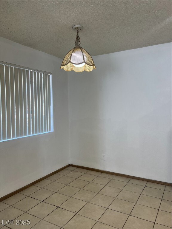 1926 Nebula Dr unit 283, Las Vegas, NV 89115 - photo 2