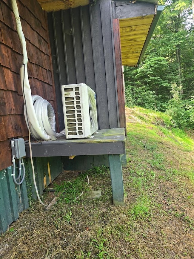 403 Summit St, Sophia, WV 25921 - photo 7