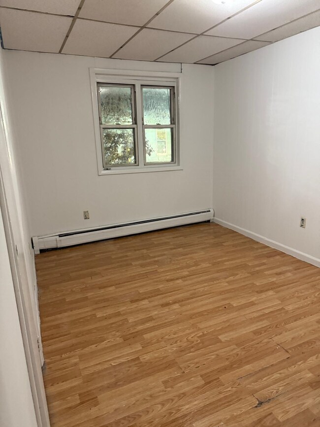 2300 Bergenline Ave unit 2, Union City, NJ 07087 - photo 6