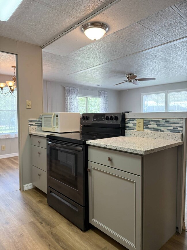 12720 E US Hwy 92 unit Lot C2022, Dover, FL 33527 - photo 6