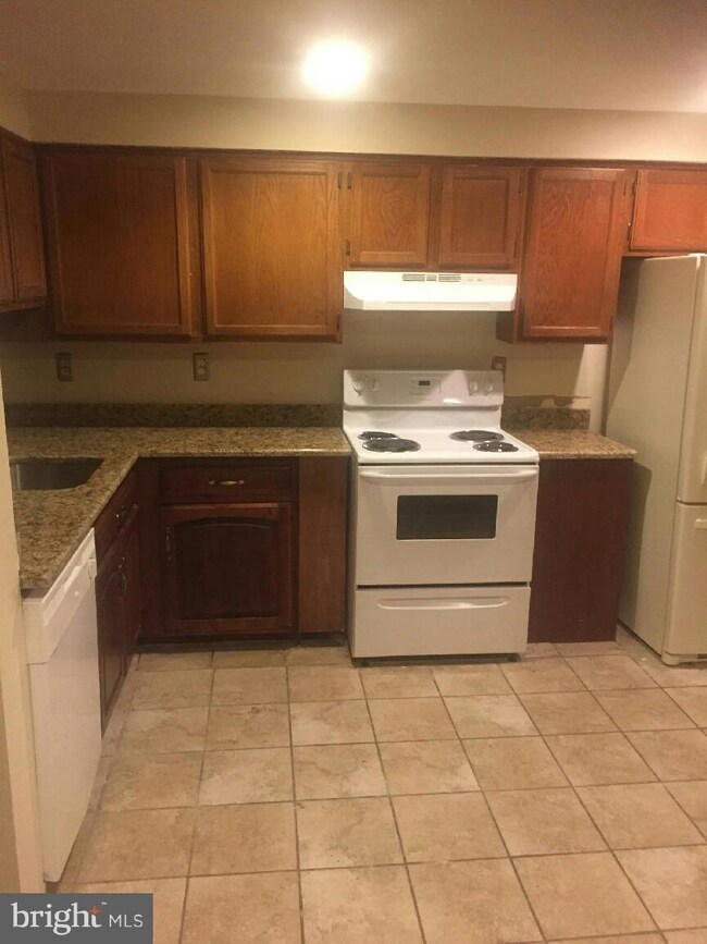 7243 Sheila Turn, Clinton, MD 20735 - photo 5