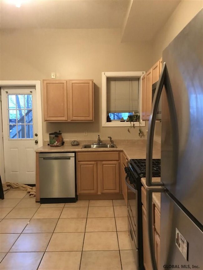 342 Clinton Ave, Albany, NY 12206 - photo 7