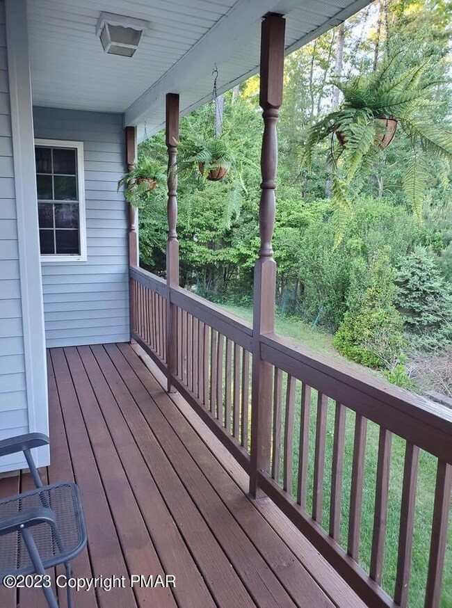 101 Mackenzie Ct, Stroudsburg, PA 18360 - photo 7