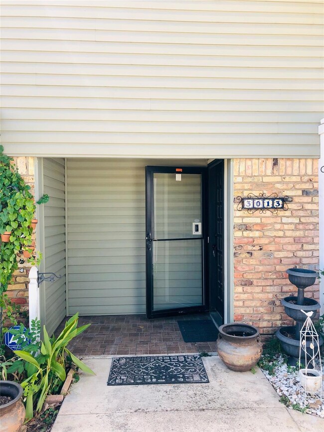 3013 Carolyn Ct, Bedford, TX 76021 - photo 2