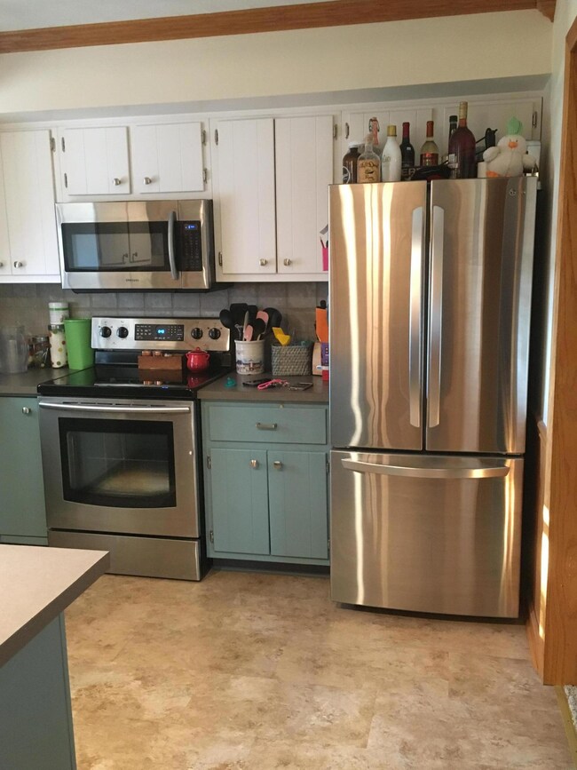 59 SE Lakeview Dr, Thornville, OH 43076 - photo 5