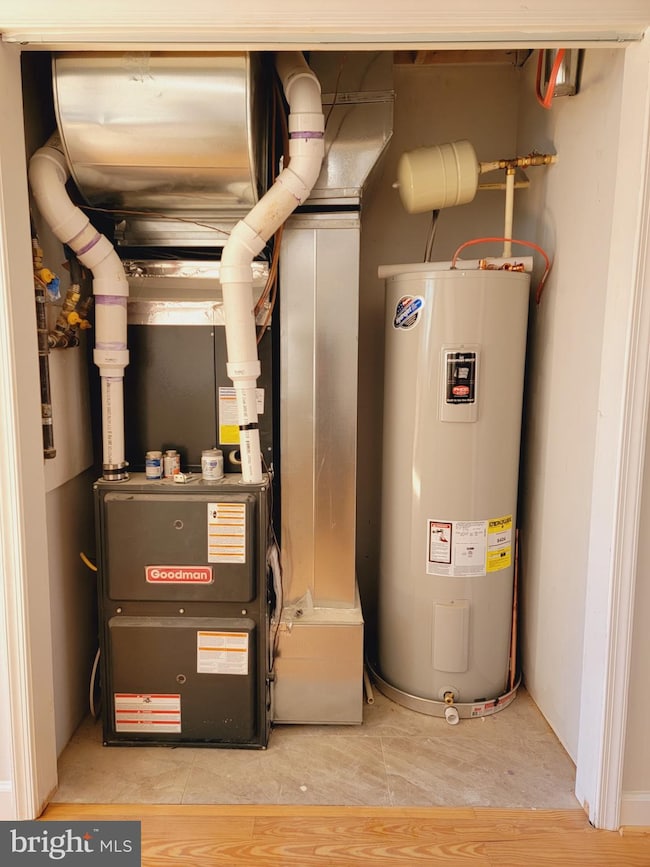 612 Otis Place NW, Washington, DC 20010 - photo 7