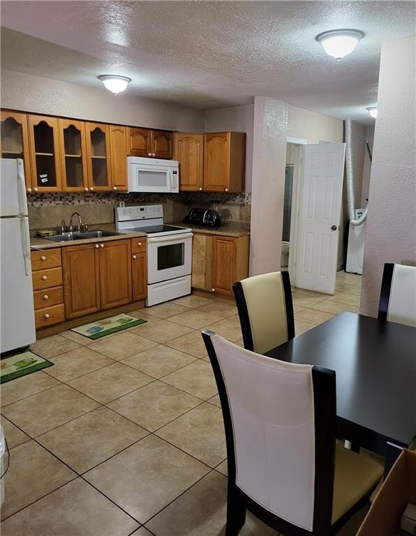 2120 NW 27th St unit WEST, Oakland Park, FL 33311 - photo 2