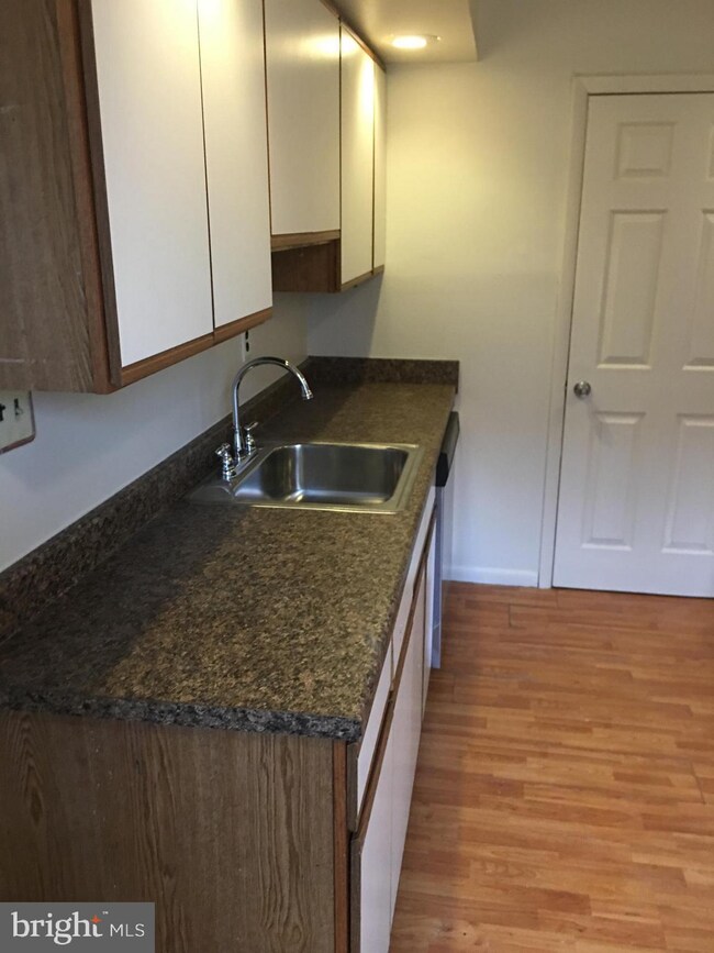 2839 Maxwell St, Philadelphia, PA 19136 - photo 2