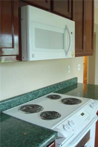 New Stove and Microwave