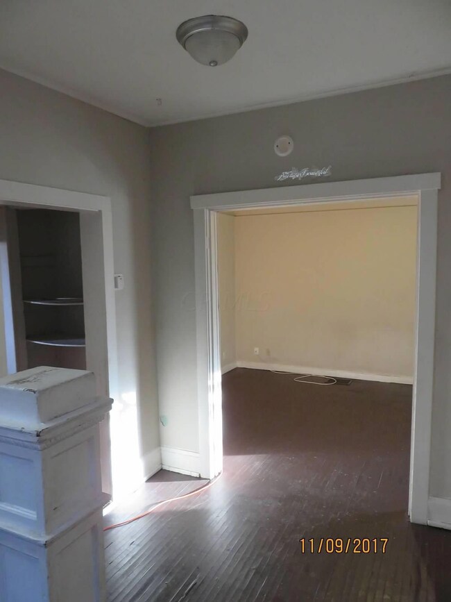 30 S Eureka Ave, Columbus, OH 43204 - photo 4
