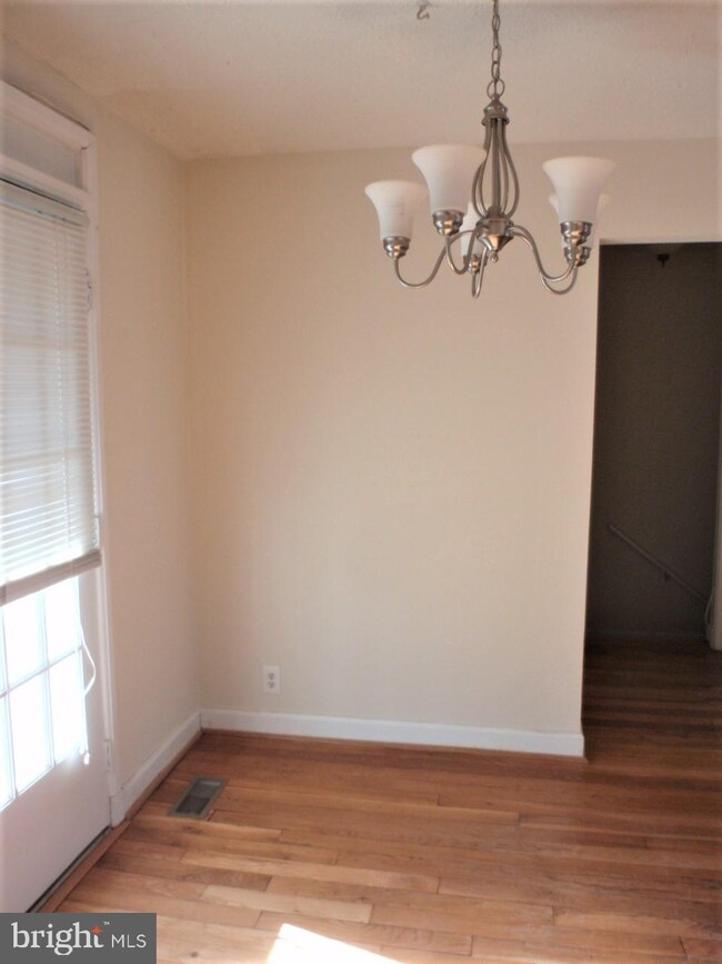 4862 28th St S unit A2, Arlington, VA 22206 - photo 4
