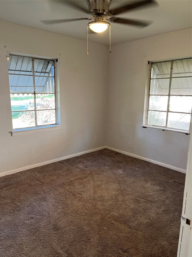 7634 S Hall St, Houston, TX 77028 - photo 7