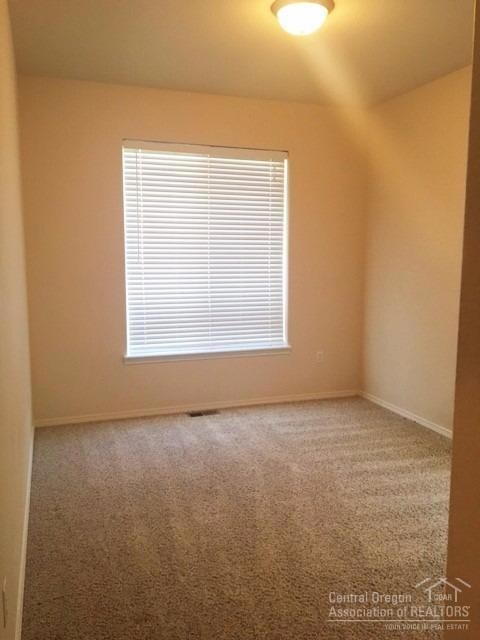 202 NW 16th Place, Redmond, OR 97756 - photo 7