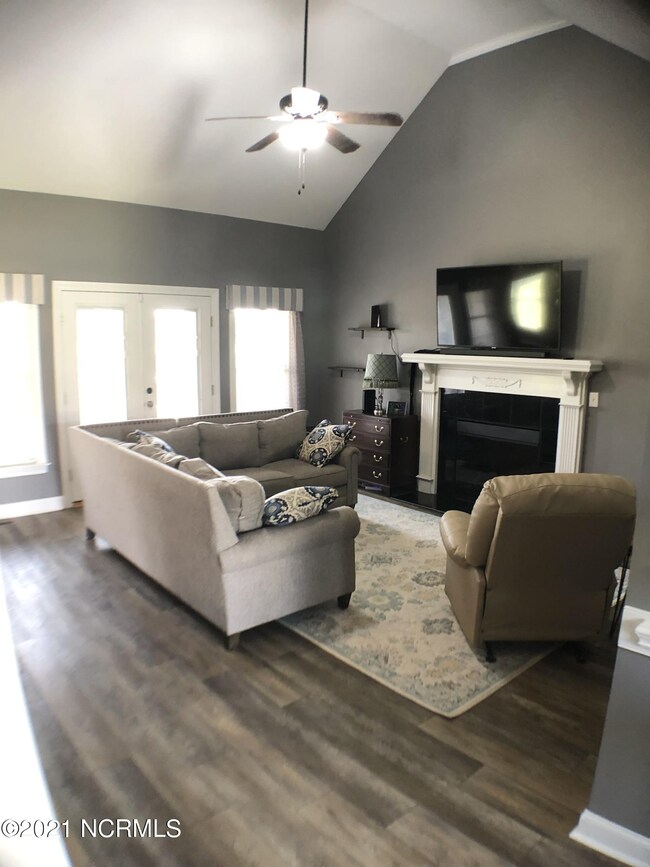 C50C5DFF-520D-4B0D-AED5-5B2830E5ED47