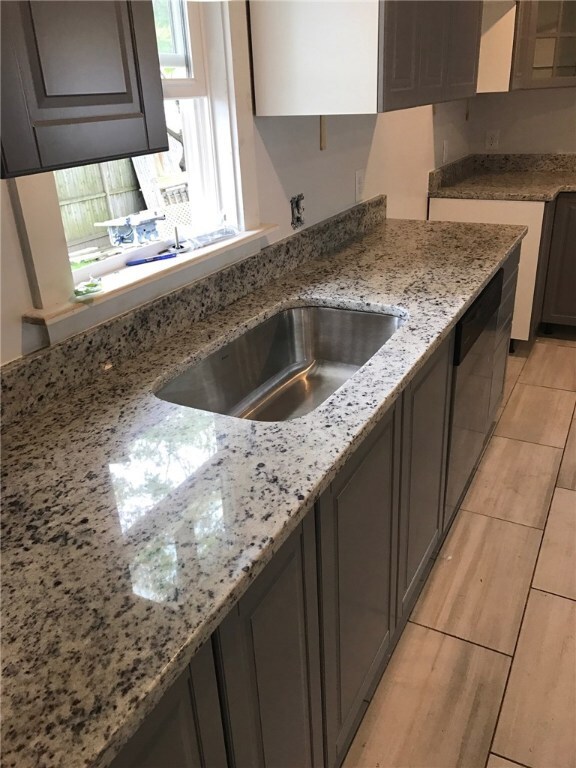 52 Grove Ave, Cranston, RI 02910 - photo 2