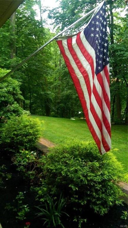 4392 Mill Rd, Emmaus, PA 18049 - photo 5