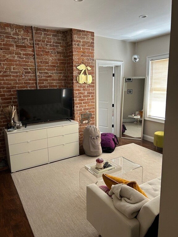 284 E 8th St unit 3, Boston, MA 02127 - photo 2