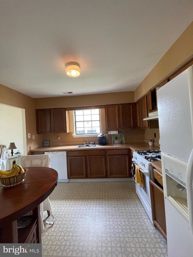 30 Canis Ct, Sewell, NJ 08080 - photo 7