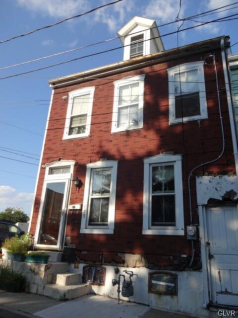 133 S Lumber St, Allentown, PA 18101 - photo 2