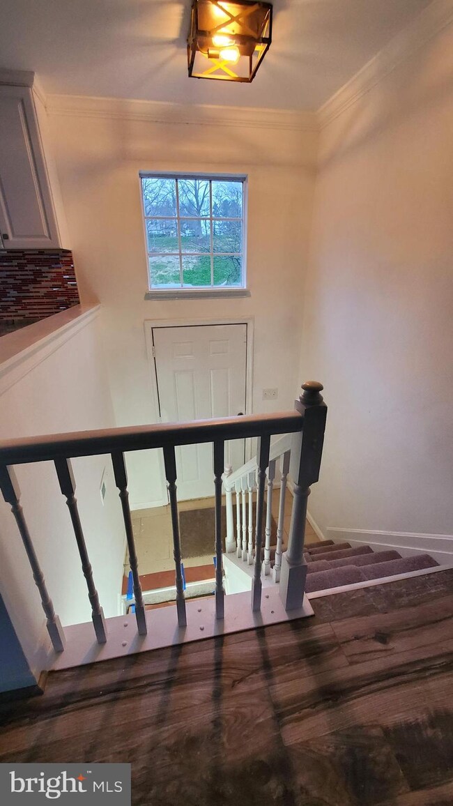 4230 Pinefield Ct, Randallstown, MD 21133 - photo 3