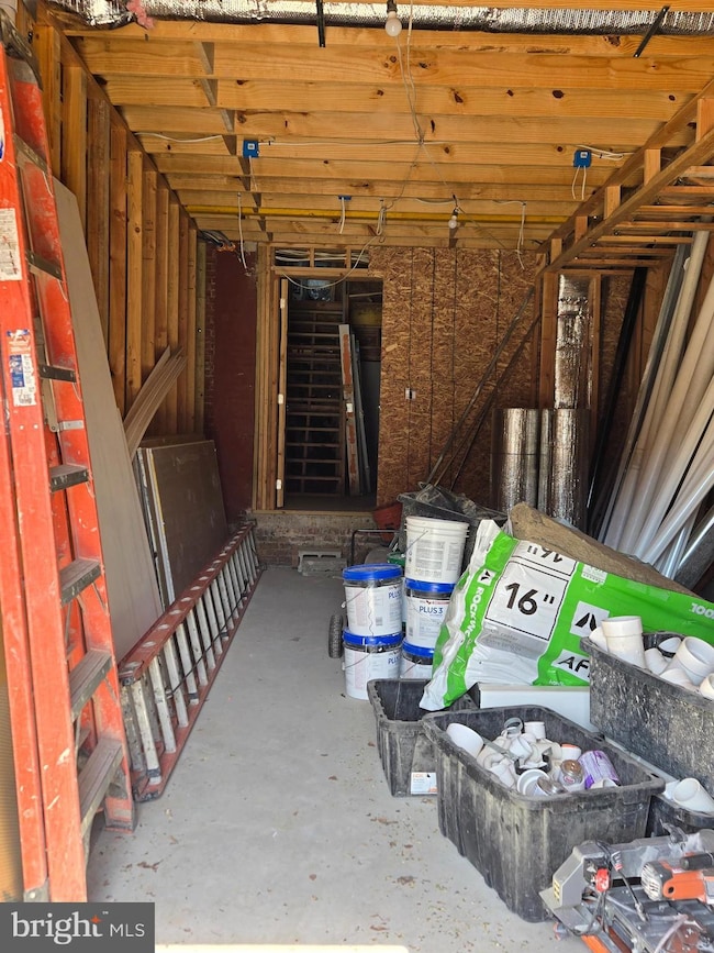 1406 E Moyamensing Ave, Philadelphia, PA 19147 - photo 2