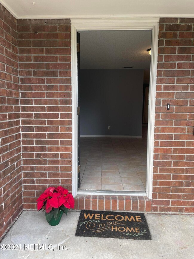 8211 Gwendolyn Rd, Jacksonville, FL 32216 - photo 2