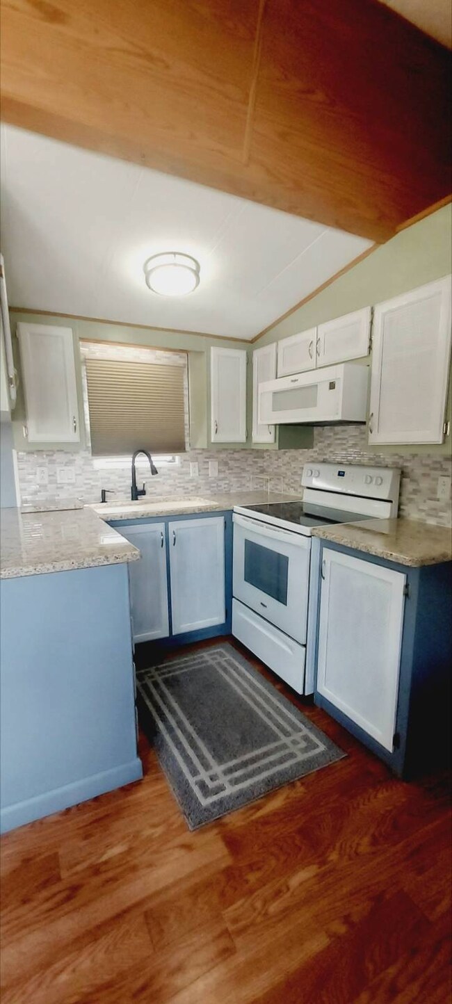 5551 SW 18th Terrace unit 145, Bushnell, FL 33513 - photo 5