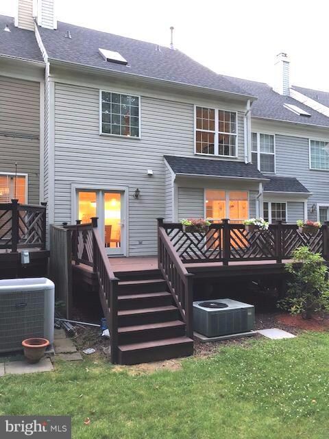 752 Leister Dr, Lutherville Timonium, MD 21093 - photo 2