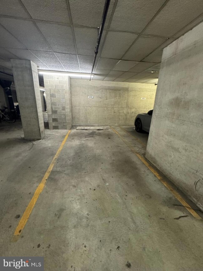 2018 32 Walnut St unit G249, Philadelphia, PA 19103 - photo 2