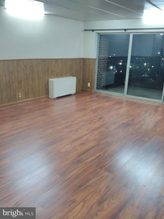 6011 Emerson St unit 615, Bladensburg, MD 20710 - photo 2