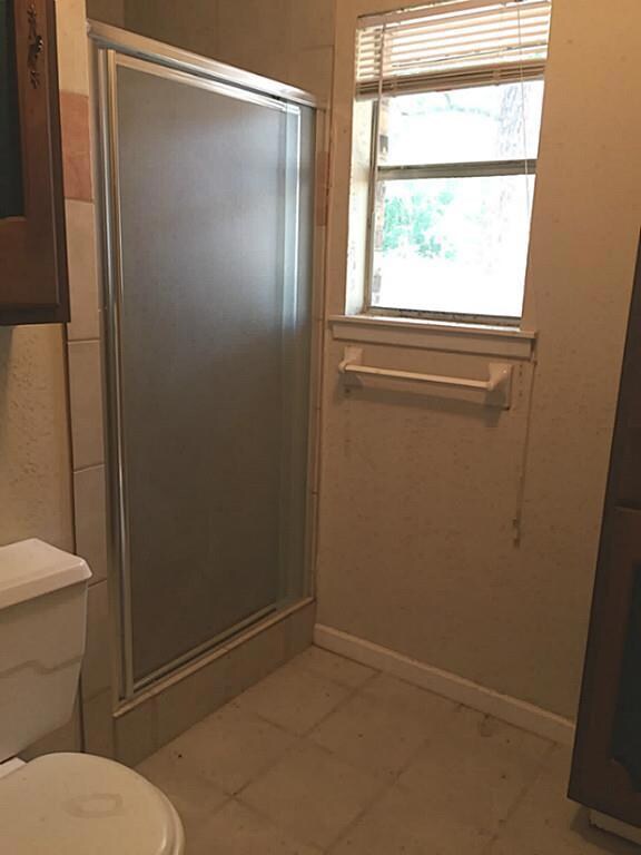 26226 Maplewood Dr, Spring, TX 77386 - photo 6