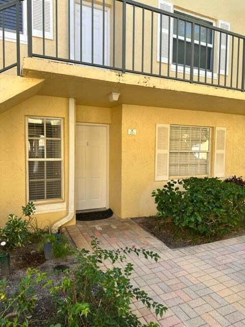 1110 Lake Shore Dr unit 103, West Palm Beach, FL 33403 - photo 6