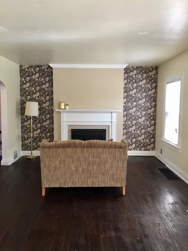 4338 Adams St, Gary, IN 46408 - photo 2