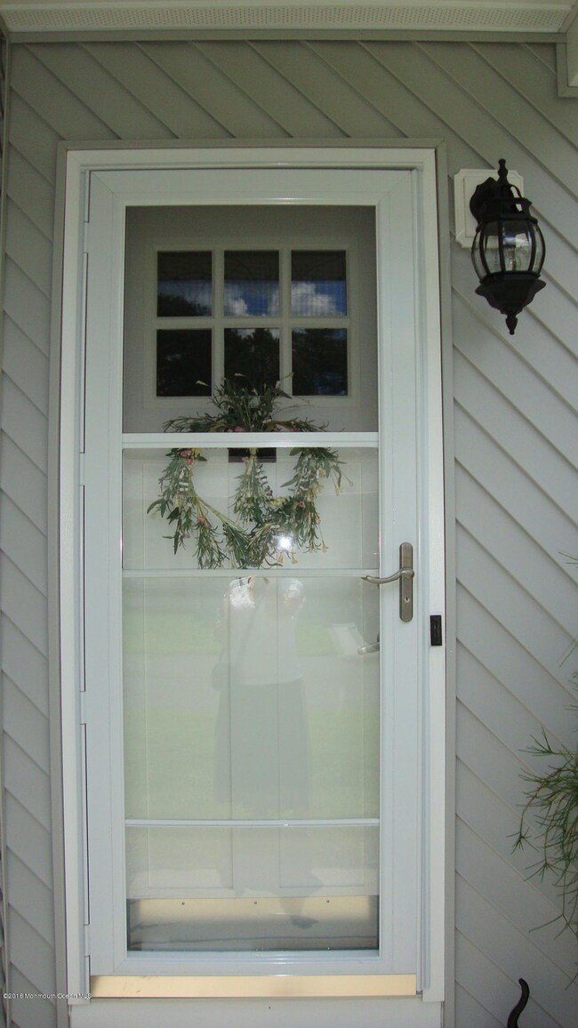 9 N Chestnut Ave, Whiting, NJ 08759 - photo 2