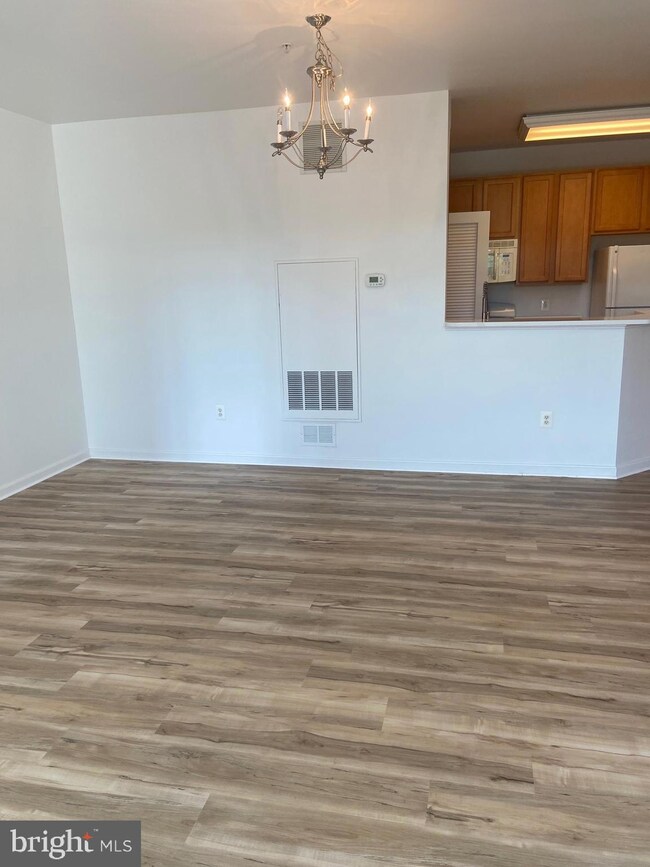 21228 Mcfadden Square unit 312, Sterling, VA 20165 - photo 4