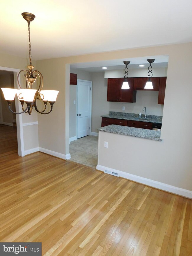 5506 Woodmont Ave, Baltimore, MD 21239 - photo 6