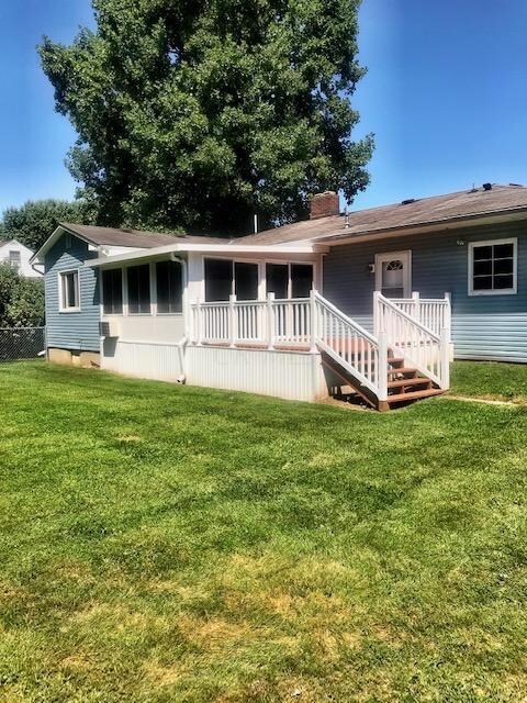 1208 Beacon St, Lancaster, OH 43130 - photo 2