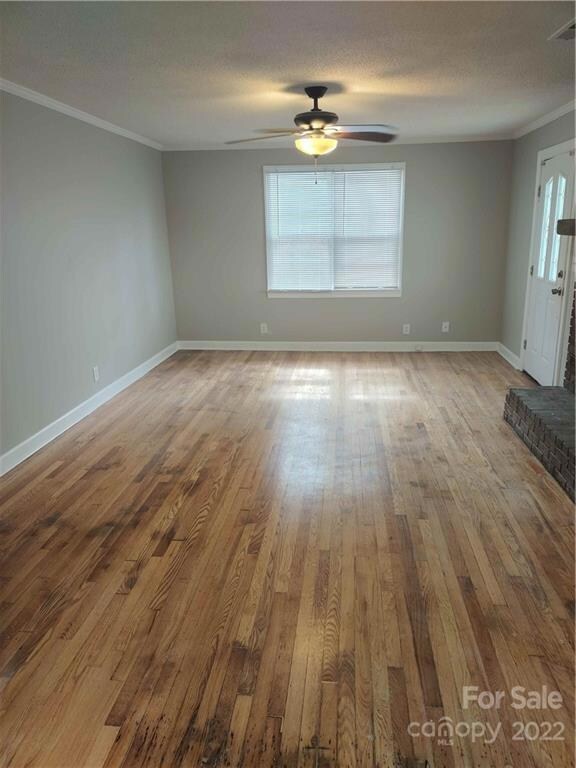 224 Oakhurst St, Hendersonville, NC 28792 - photo 4