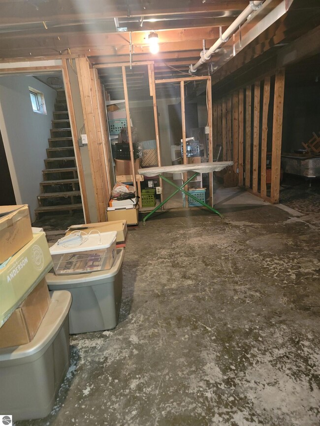 1717 E Almeda Beach Rd, Pinconning, MI 48650 - photo 3